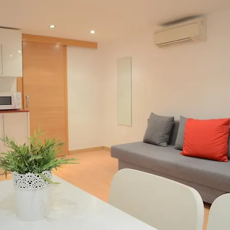 Apartment In Poble Sec Barcelona