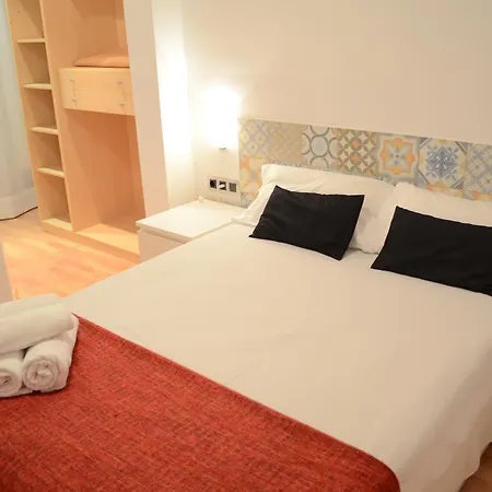 In Poble Sec Apartment *