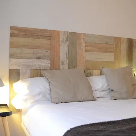 Apartment In Poble Sec Barcelona
